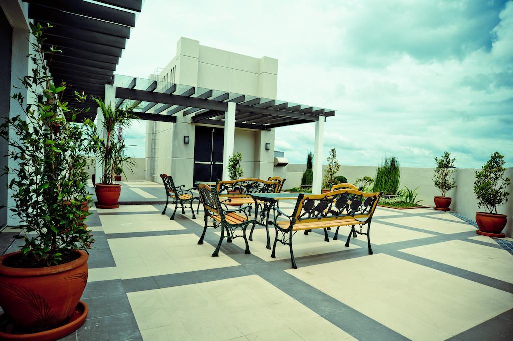 Santomas Suites Santo Tomas Екстер'єр фото