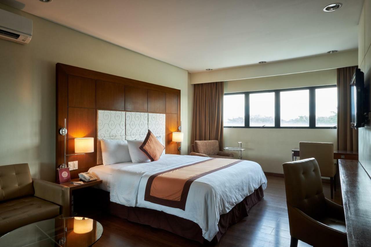 Santomas Suites Santo Tomas Екстер'єр фото