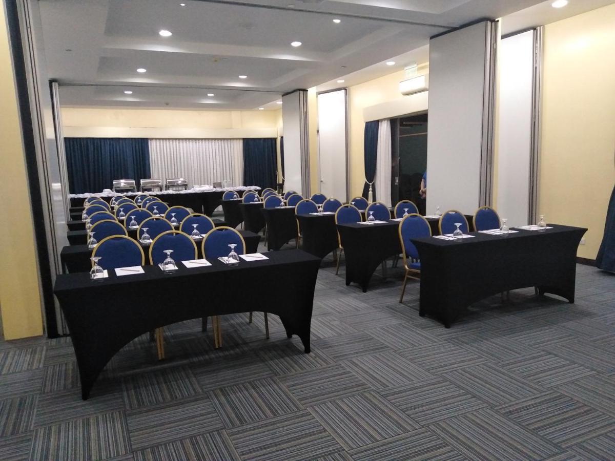 Santomas Suites Santo Tomas Екстер'єр фото